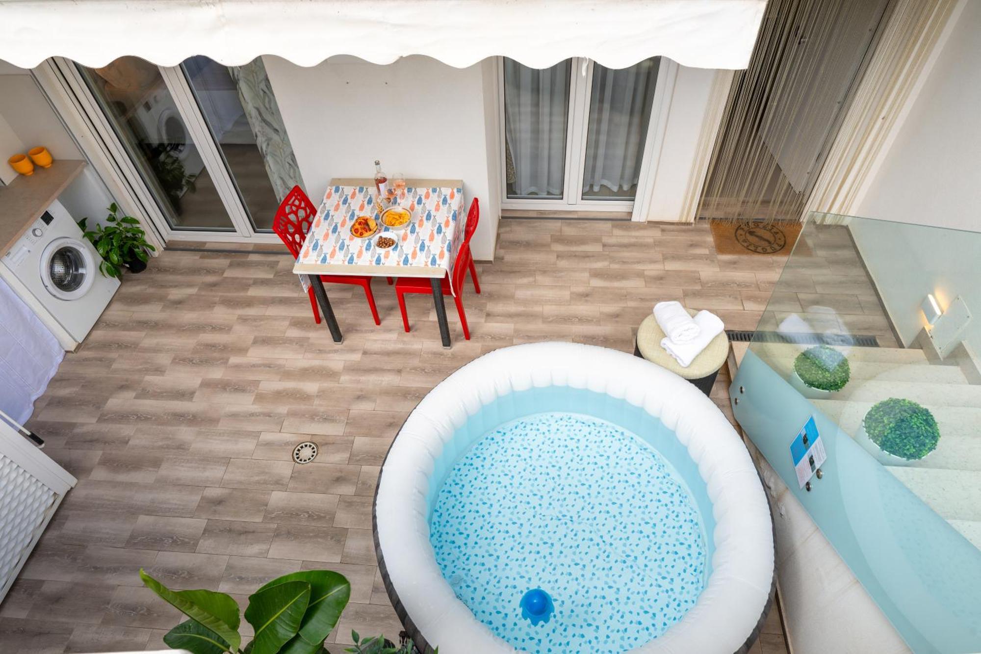 Cozy Marine Apt With Jacuzzi - 250Mt From Sea Polignano a Mare Zewnętrze zdjęcie
